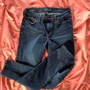 ✨CLOSET CLEAN OUT SALE: Lucky Brand Skinny Jeans